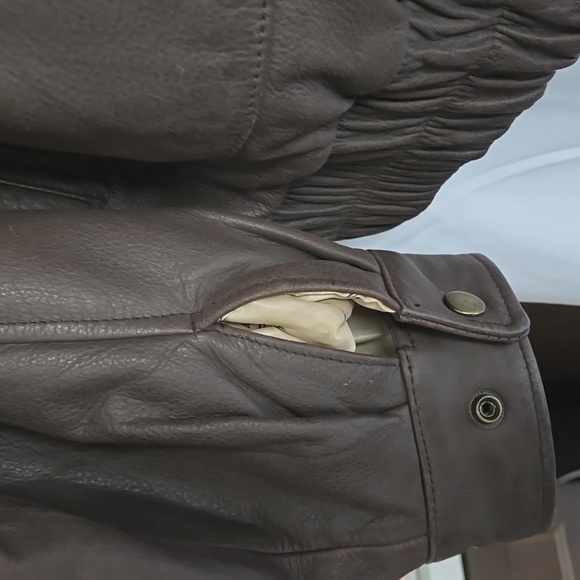 Jacket - Picture 5 of 16